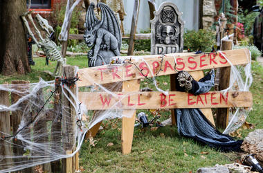 Halloween Yard Decorations halloween decorations in yard