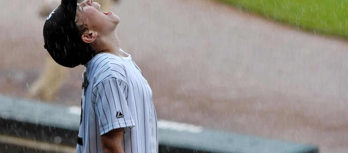 why is astros game delayed today