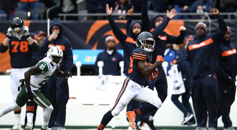 Bears running back Tarik Cohen takes a screen pass for a touchdown against the Jets. Bears running back Tarik Cohen takes a screen pass for a touchdown against the Jets.