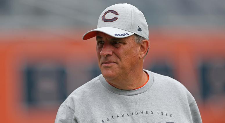 Bears defensive coordinator Vic Fangio Bears defensive coordinator Vic Fangio