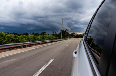 Uber offers free rides to Florida shelters Uber offers free rides to Florida shelters