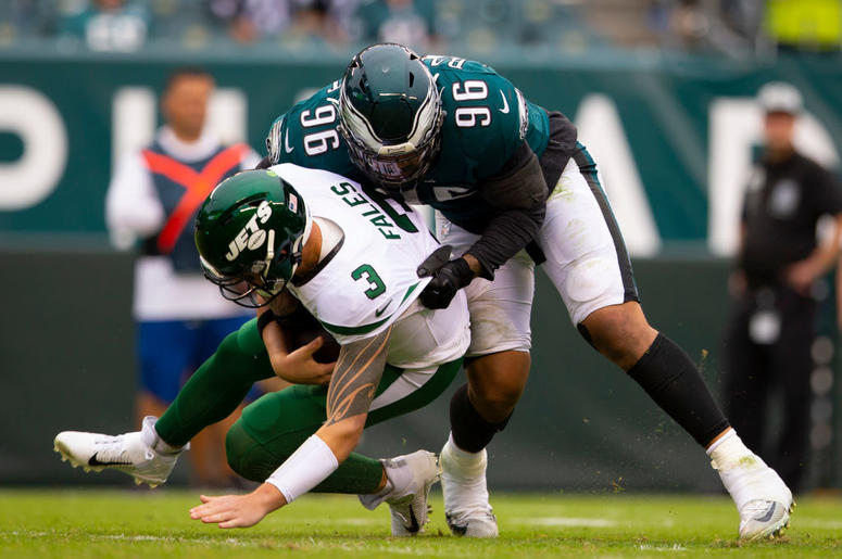 Eagles vs. Jets Derek Barnett #96 of the Philadelphia Eagles sacks David Fales #3 of the New York Jets in the fourth quarter at Lincoln Financial Field on October 6, 2019 in Philadelphia, Pennsylvania. The Eagles defeated the Jets 31-6.