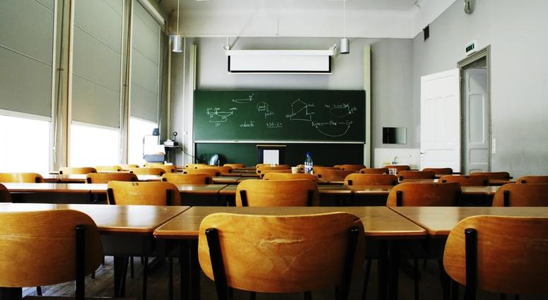 school-classroom-dreamstime_s_809348.jpg school-classroom-dreamstime_s_809348.jpg