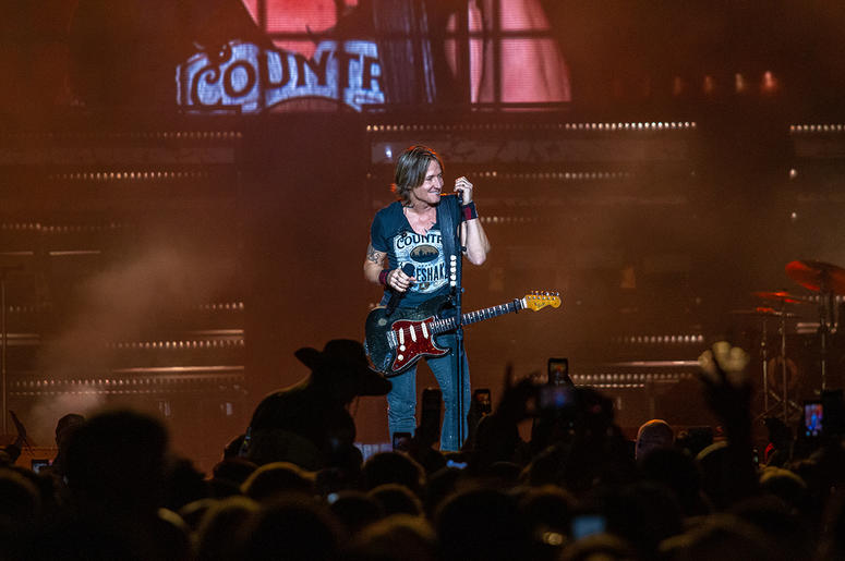 Keith Urban at LakeShake by Allison Cipra Photography Keith Urban at LakeShake by Allison Cipra Photography