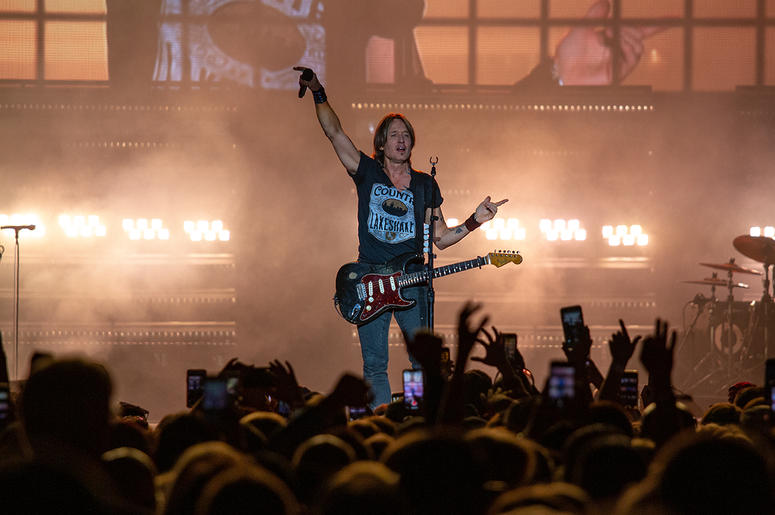 Keith Urban at LakeShake by Allison Cipra Photography Keith Urban at LakeShake by Allison Cipra Photography