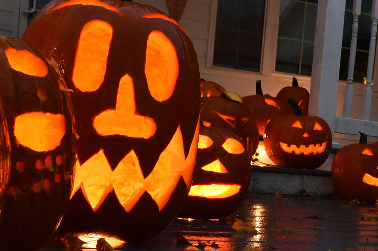 Halloween jack-o-lanterns Halloween jack-o-lanterns