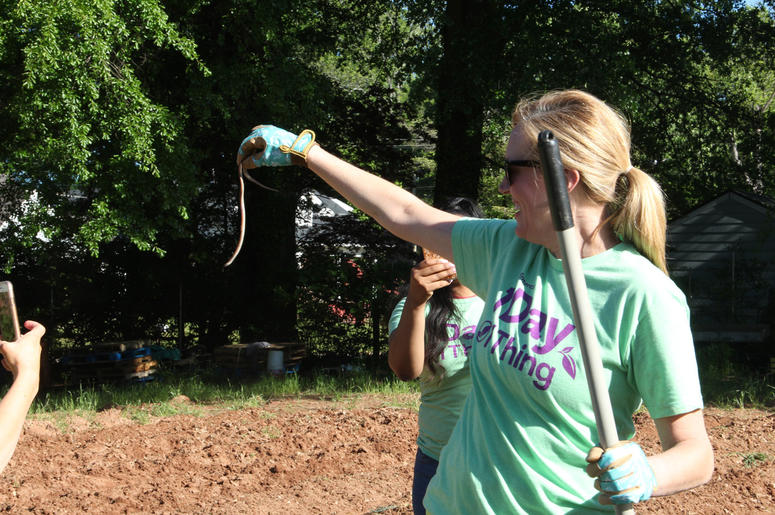 V-103 and Entercom Atlanta employees volunteer at Urban Farms in College Park, GA, on Earth Day 2019 V-103 and Entercom Atlanta employees volunteer at Urban Farms in College Park, GA, on Earth Day 2019