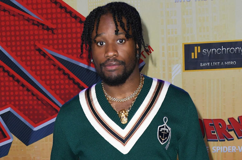 Actor Shameik Moore at the "Spider-Man: Into The Spider-Verse" Los Angeles Premiere in December 2018 Actor Shameik Moore at the "Spider-Man: Into The Spider-Verse" Los Angeles Premiere in December 2018