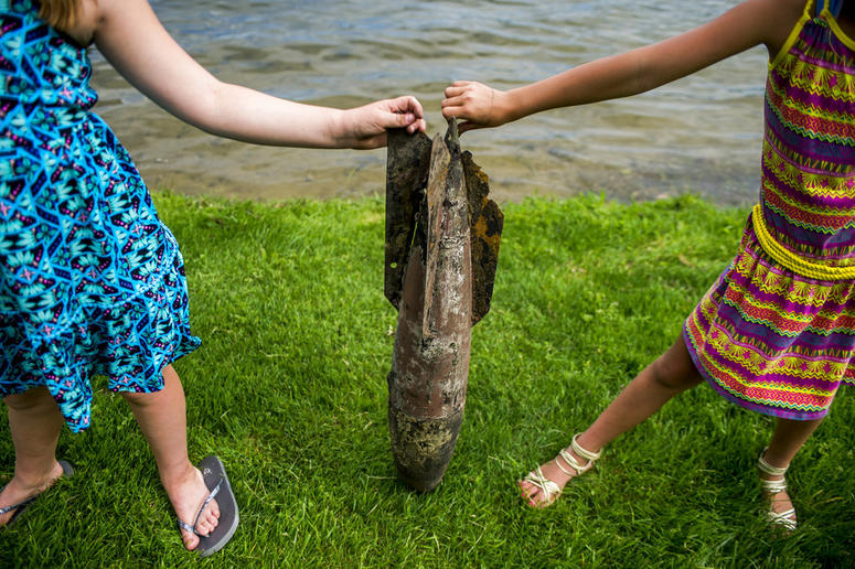 Girls discover World War I practice bomb in Michigan lake Girls discover World War I practice bomb in Michigan lake