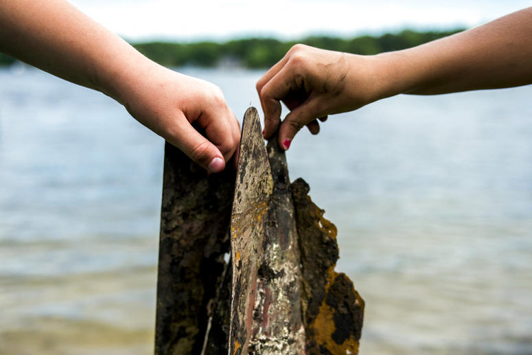 Girls discover World War I practice bomb in Michigan lake Girls discover World War I practice bomb in Michigan lake