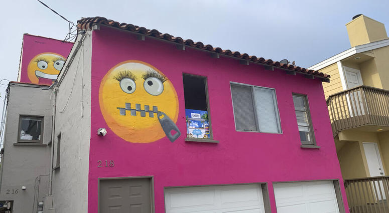 emoji house emoji house