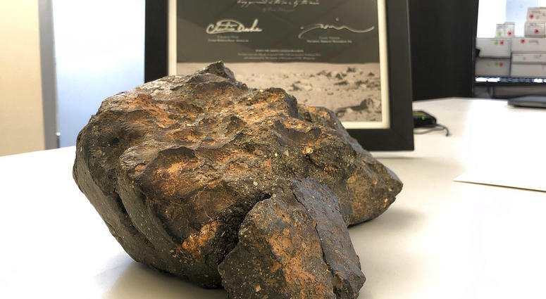 lunar meteorite AP lunar meteorite AP