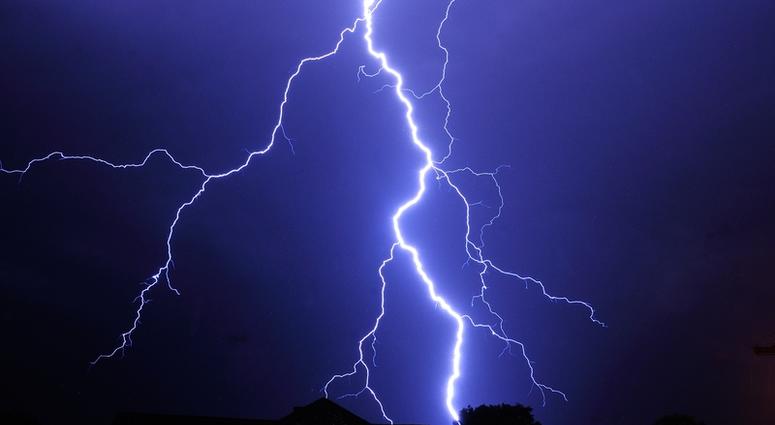 thunderstorm lightning thunderstorm lightning