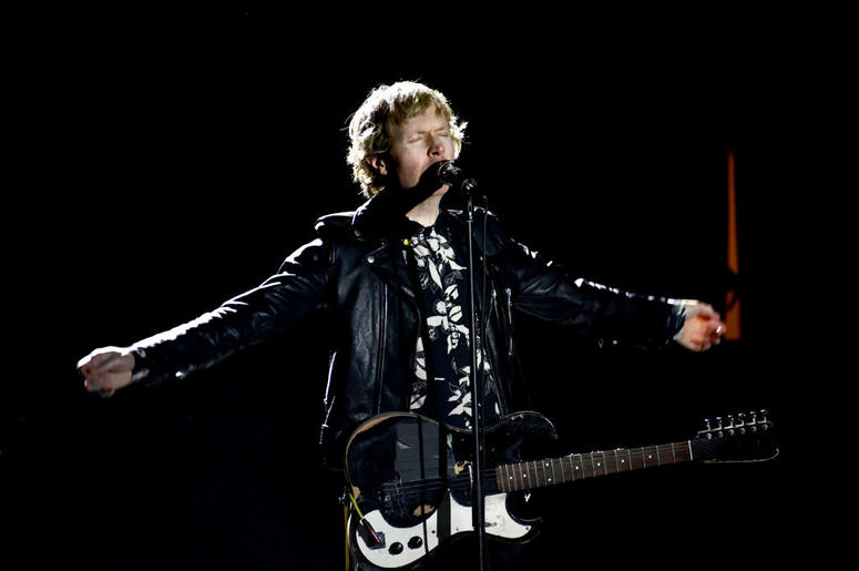 LOS ANGELES, CALIFORNIA - JANUARY 13: Singer Beck performs osntage during The Malibu Love Sesh Benefit Concert at Hollywood Palladium on January 13, 2019 in Los Angeles, California. (Photo by Scott Dudelson/Getty Images)