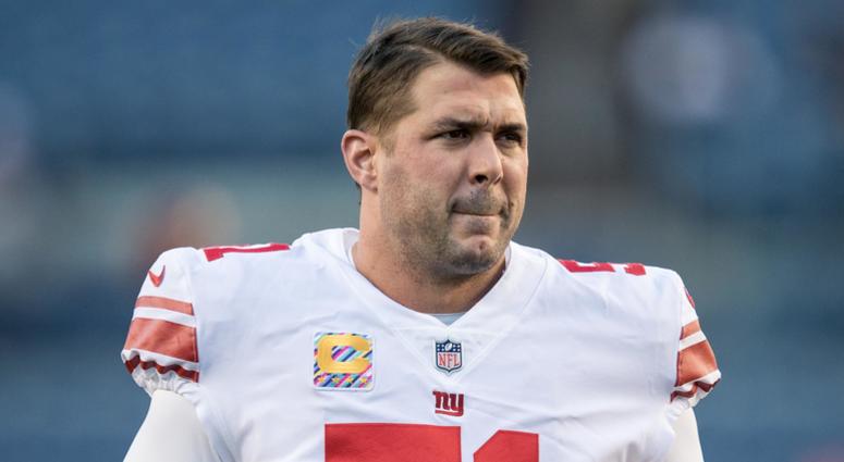 Zak DeOssie Oct 15, 2017; Denver, CO, USA; New York Giants long snapper Zak DeOssie (51) before the game against the Denver Broncos at Sports Authority Field at Mile High. Mandatory Credit: Isaiah J. Downing-USA TODAY Sports