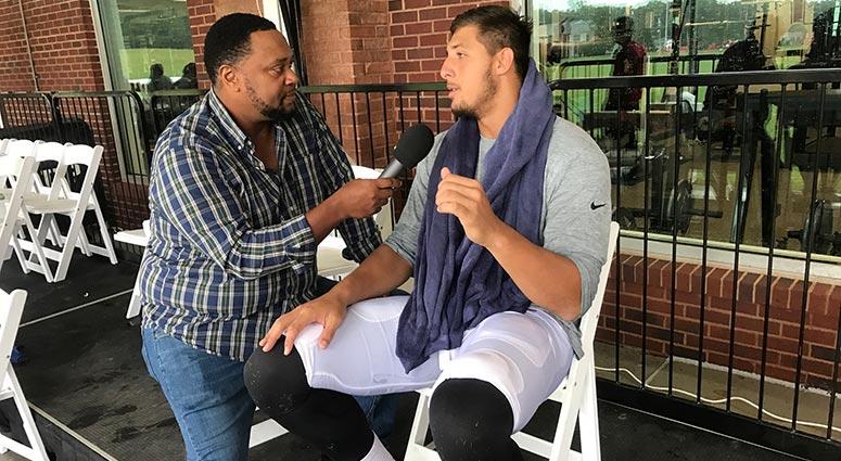 Atlanta Falcons tight end Austin Hooper Atlanta Falcons tight end Austin Hooper