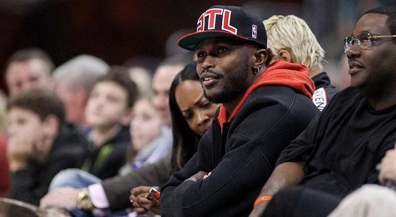 Atlanta Falcons wide receiver Julio Jones Atlanta Falcons wide receiver Julio Jones