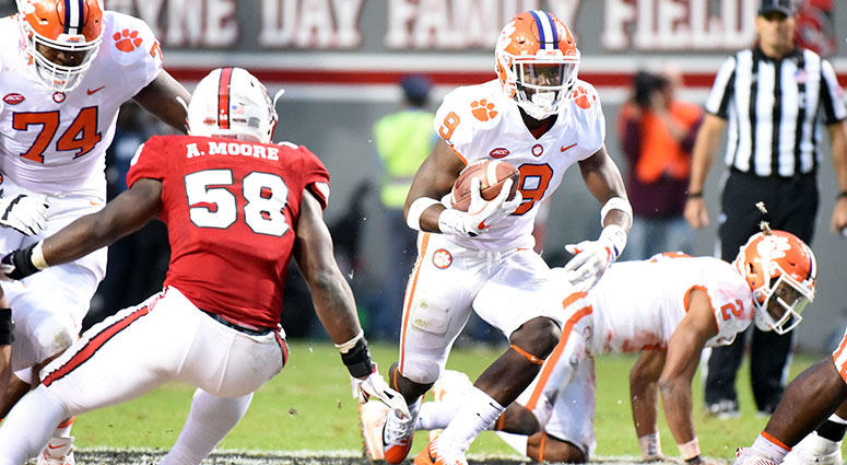 Clemson Tigers running back Travis Etienne Clemson Tigers running back Travis Etienne
