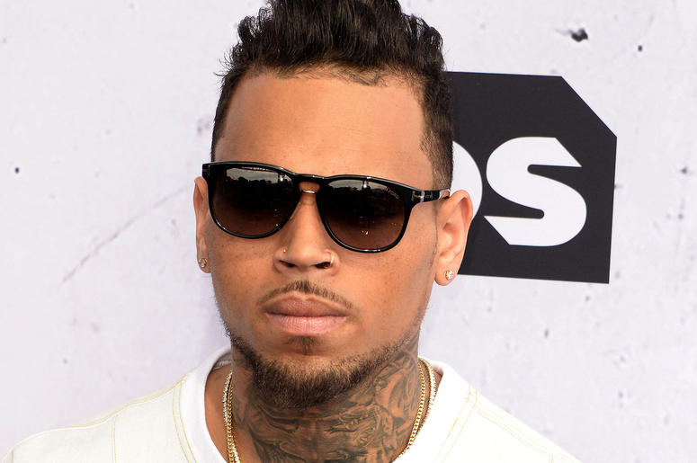 chris-brown-2016.jpg chris-brown-2016.jpg